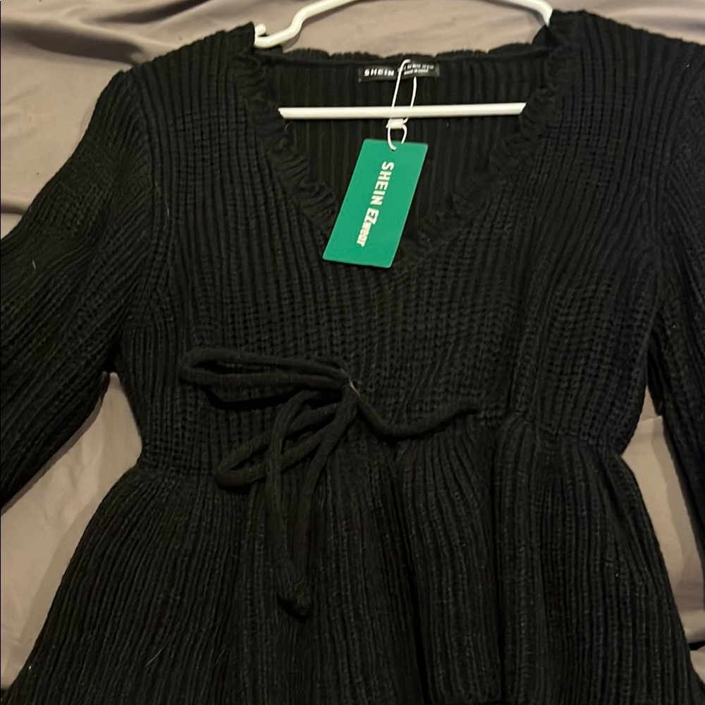 NWT SHEIN Elegant Black Long Sleeve Sweater